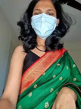 Shivani2002 online show from April 4, 1:56 am