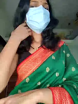 Shivani2002 online show from March 30, 8:49 am