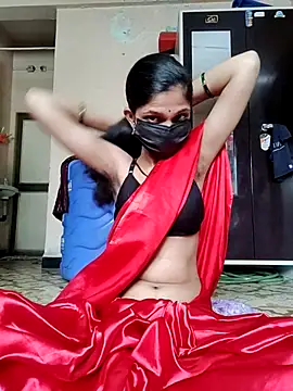 Shivani2002 online show from September 18, 7:33 am