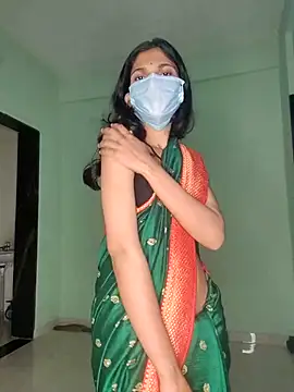 Shivani2002 online show from February 17, 4:59 pm