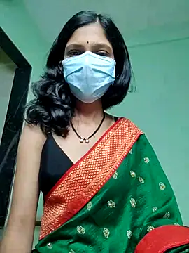 Shivani2002 online show from March 24, 1:05 am