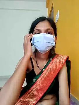 Snapshot of Shivani2002 chatting on November 28, 1:39 am Shivani2002 online show from November 28, 1:39 am