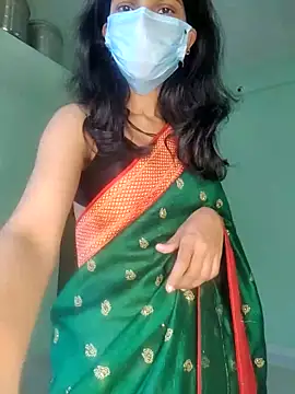 Shivani2002 online show from February 13, 3:06 am