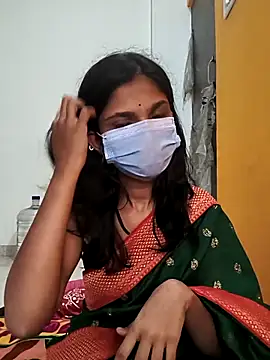 Snapshot of Shivani2002 chatting on December 4, 1:15 am Shivani2002 online show from December 4, 1:15 am