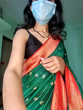 Shivani2002 online show from February 16, 2:54 am