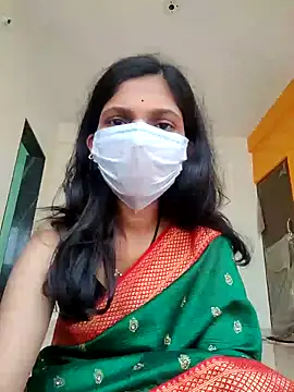 Shivani2002 online show from January 14, 9:24 am