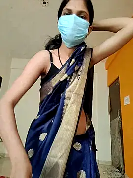 Shivani2002 online show from February 5, 9:16 am