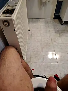 D4red3vil824 online show from December 21, 9:48 pm