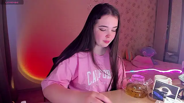 Alice next door online show from February 23, 2:06 pm