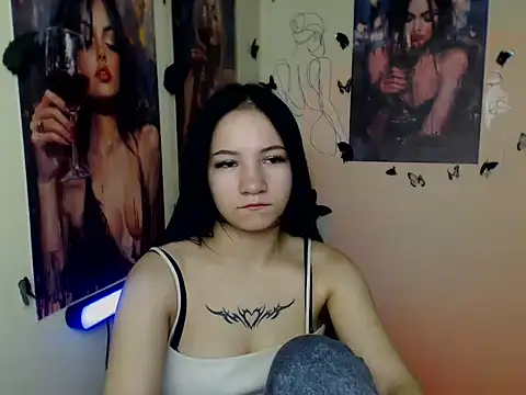 Em7MaA online show from November 26, 6:46 am