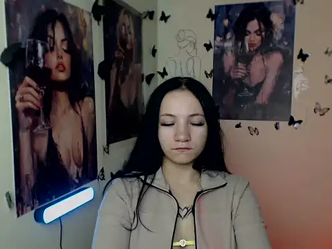 Em7MaA online show from November 11, 1:17 pm