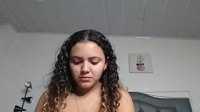 Giia Monroe online show from November 12, 2:10 pm