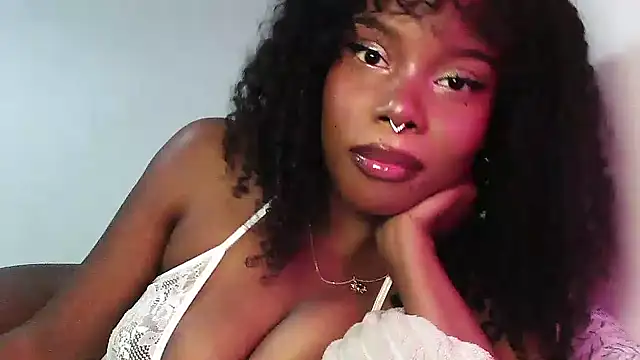 Snapshot of SparklingSoleil chatting on November 23, 6:51 pm SparklingSoleil online show from November 23, 6:51 pm