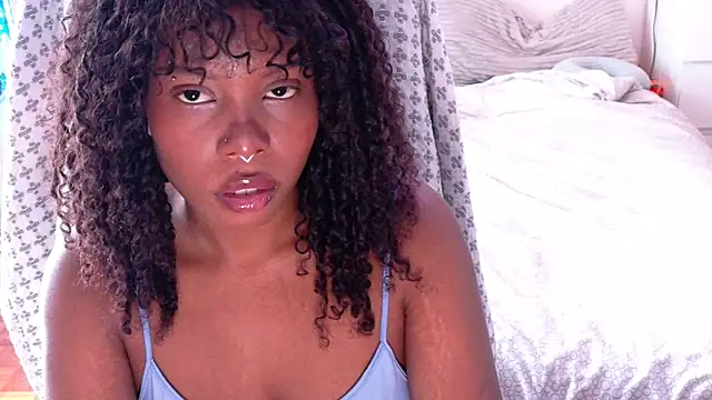 SparklingSoleil online show from March 13, 4:45 pm