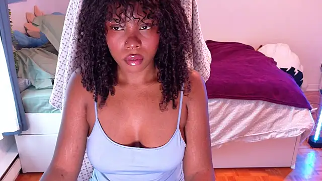 SparklingSoleil online show from April 13, 3:27 pm