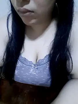 Snapshot of Madam-bezoul- chatting on October 18, 7:27 pm Madam-bezoul- online show from October 18, 7:27 pm