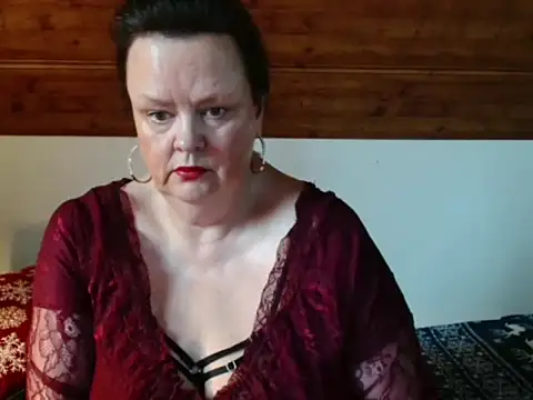 TiffanyMature online show from December 4, 9:41 am