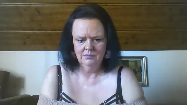 Snapshot of TiffanyMature chatting on September 11, 7:08 am TiffanyMature online show from September 11, 7:08 am