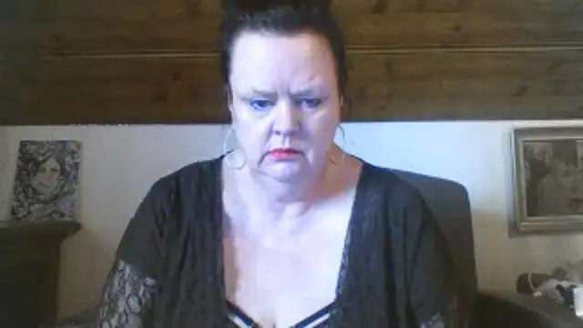 TiffanyMature online show from April 12, 3:04 pm