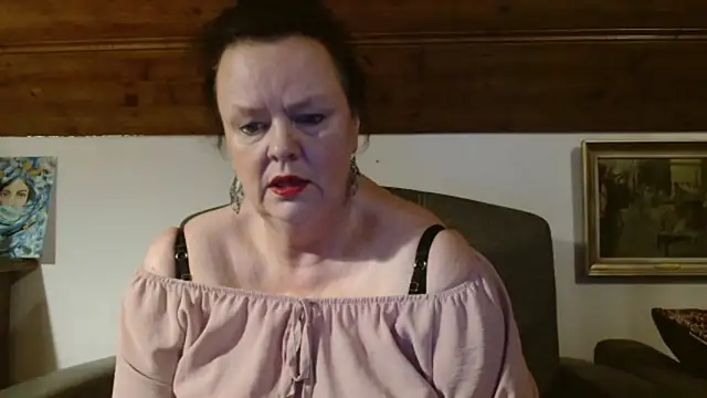 TiffanyMature online show from January 8, 3:29 pm