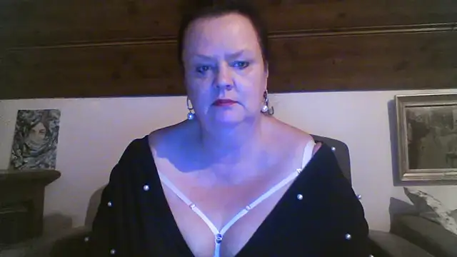 TiffanyMature online show from April 10, 8:27 pm