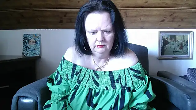 TiffanyMature online show from May 23, 2:16 pm