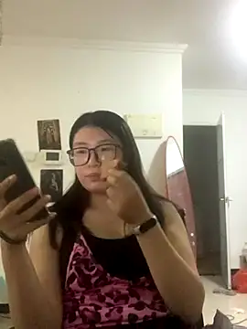 Snapshot of SSlady521 chatting on September 23, 12:01 pm SSlady521 online show from September 23, 12:01 pm