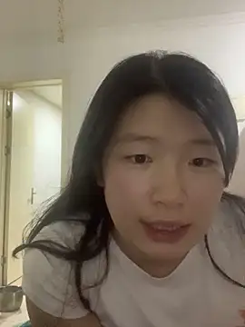 Snapshot of SSlady521 chatting on October 5, 4:42 pm SSlady521 online show from October 5, 4:42 pm