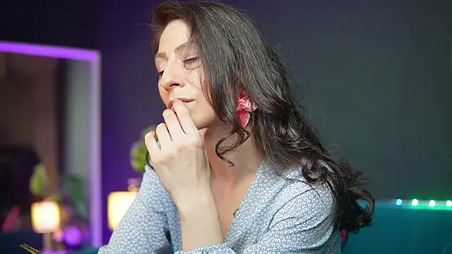 RubyRosa online show from March 31, 9:50 pm