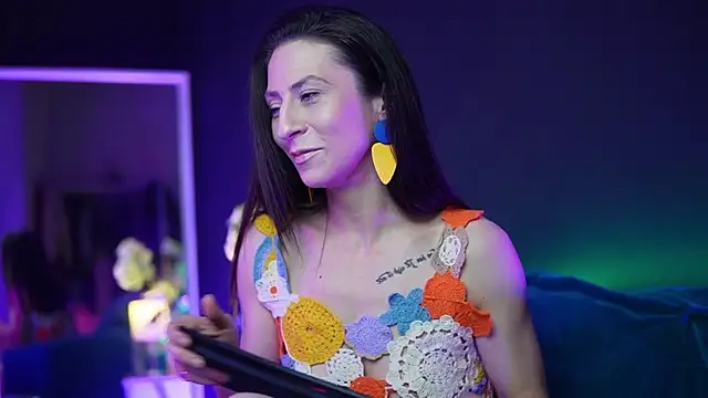 Snapshot of RubyRosa chatting on November 11, 10:26 pm RubyRosa online show from November 11, 10:26 pm