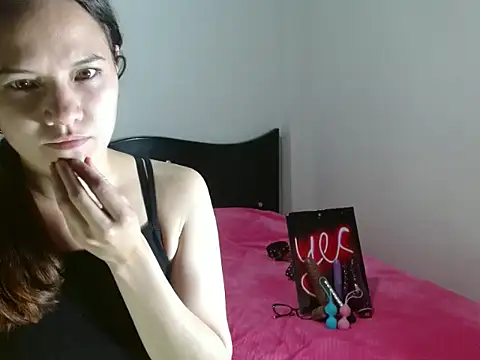 yarafuckass online show from February 3, 7:52 pm