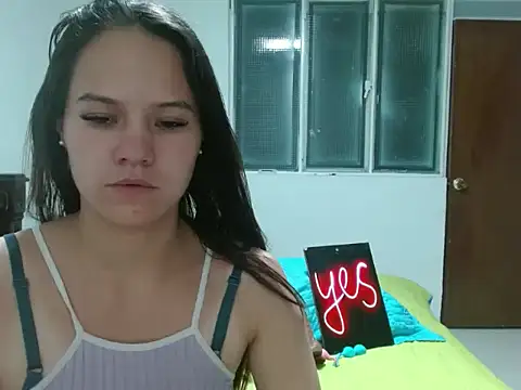 yarafuckass online show from April 15, 2:50 am