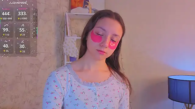 Snapshot of GiseleLamos chatting on December 22, 3:17 am GiseleLamos online show from December 22, 3:17 am