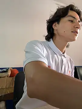 Snapshot of AlexanderHall chatting on November 19, 5:13 pm AlexanderHall online show from November 19, 5:13 pm