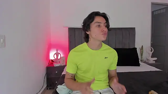 Snapshot of AlexanderHall chatting on September 10, 5:23 pm AlexanderHall online show from September 10, 5:23 pm