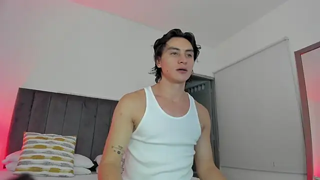 Snapshot of AlexanderHall chatting on September 30, 1:22 am AlexanderHall online show from September 30, 1:22 am