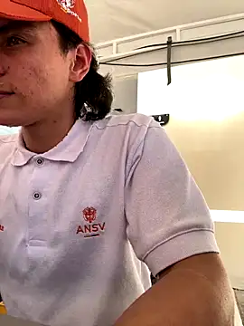 Snapshot of AlexanderHall chatting on October 20, 6:52 pm AlexanderHall online show from October 20, 6:52 pm