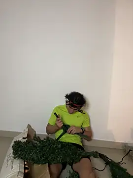 Snapshot of AlexanderHall chatting on November 21, 12:31 am AlexanderHall online show from November 21, 12:31 am