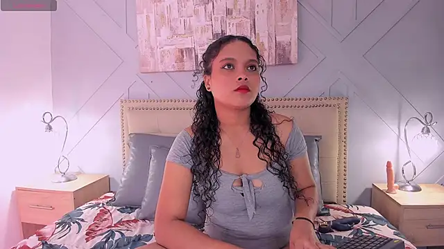 ValeriaJulio  online show from September 15, 11:43 am