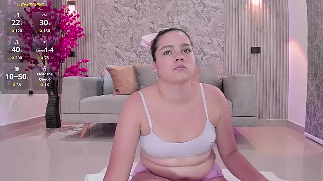 karlie small online show from February 17, 7:44 pm