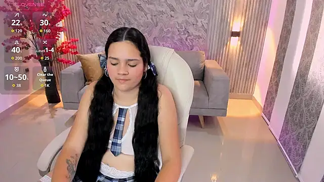 karlie small online show from December 20, 7:50 pm