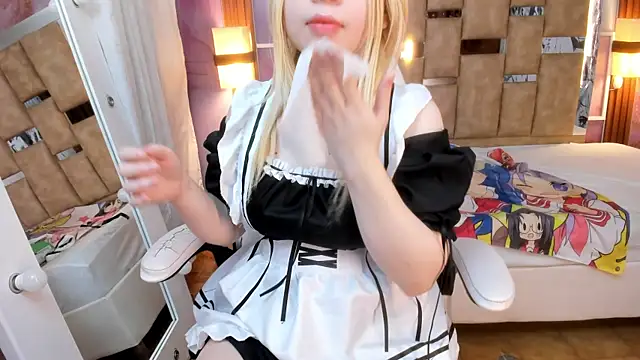 Melody Lolii online show from January 10, 6:25 pm