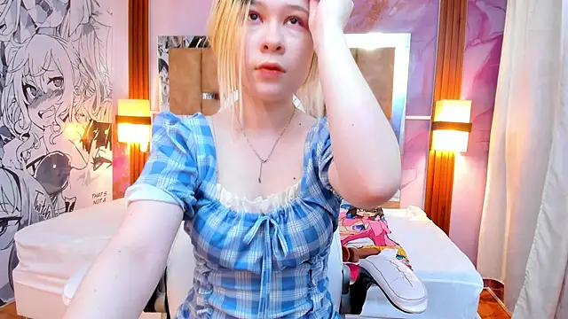 Snapshot of Melody_Lolii chatting on September 17, 5:59 pm Melody Lolii online show from September 17, 5:59 pm