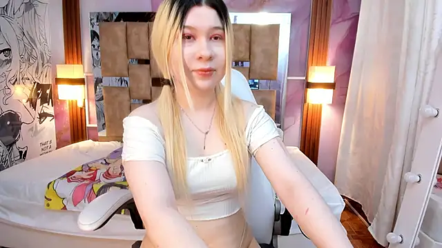 Snapshot of Melody_Lolii chatting on September 22, 6:03 pm Melody Lolii online show from September 22, 6:03 pm