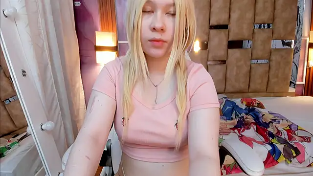 Melody Lolii online show from December 13, 8:04 pm