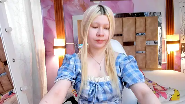 Melody Lolii online show from November 15, 6:01 pm