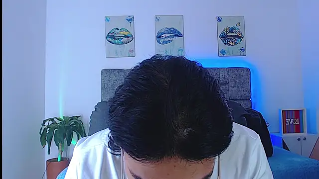 Snapshot of dirty_model chatting on September 15, 10:32 pm dirty model online show from September 15, 10:32 pm