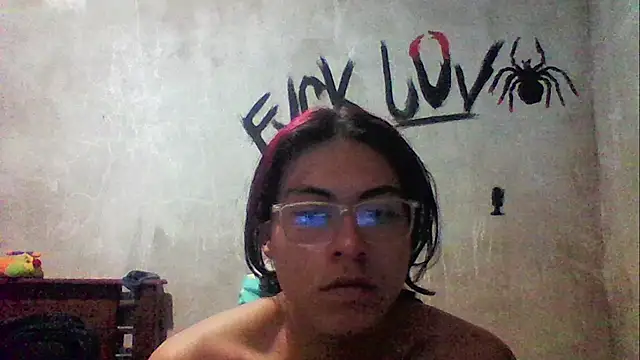 Snapshot of dirty_model chatting on December 2, 4:03 am dirty model online show from December 2, 4:03 am