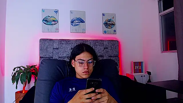 Snapshot of dirty_model chatting on September 19, 4:05 am dirty model online show from September 19, 4:05 am