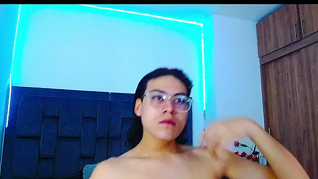 Snapshot of dirty_model chatting on September 26, 11:44 pm dirty model online show from September 26, 11:44 pm